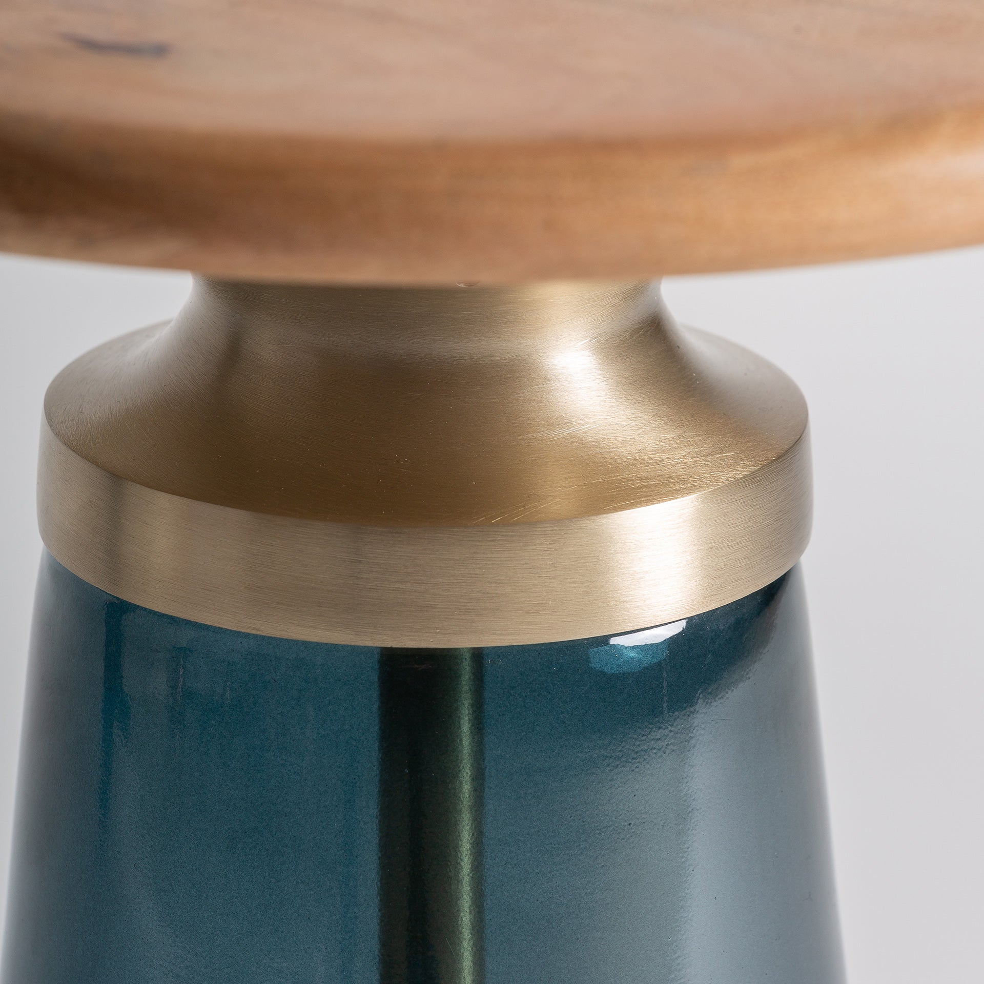 HAUGAN SIDE TABLE
